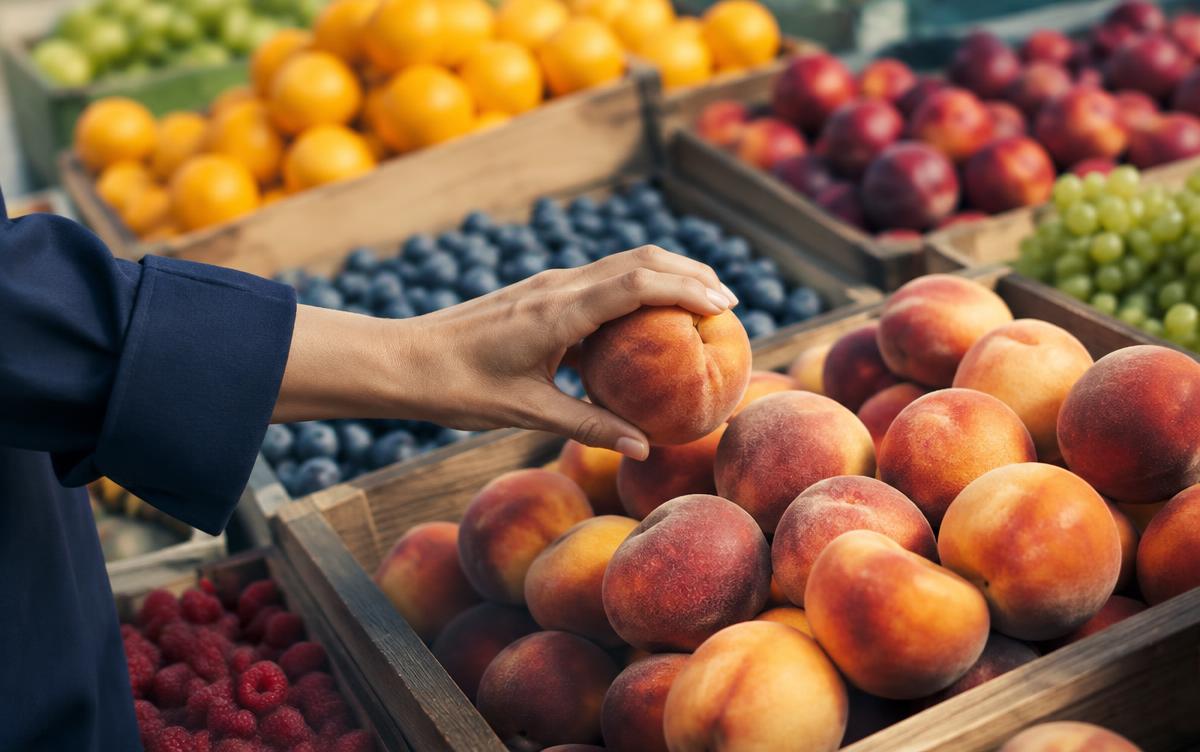 How to Choose Ripe Fruit at the Store: A Fruit-by-Fruit Guide